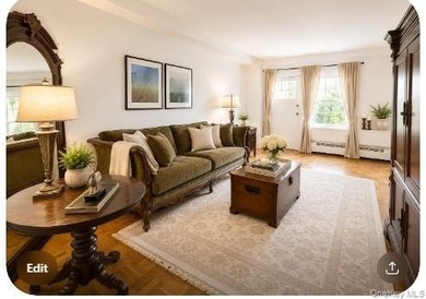 3BR/2 Bth Corner Unit with Park Views Bright and beautifully - photo 3
