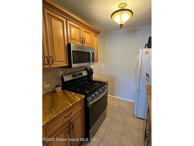 Furniture included. Turn key! (Should you want) Location! - photo 13