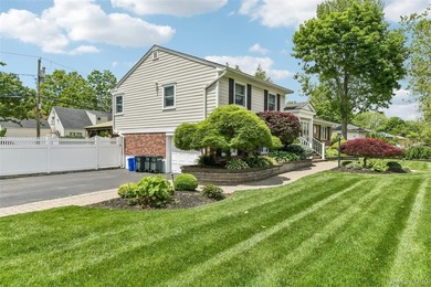 Fantastic Opportunity in Harborfields SD! Pristine Split-Level - photo 29