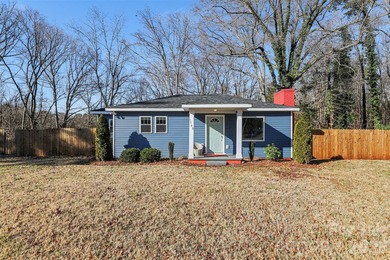 Lake Home For Sale in Davidson, North Carolina