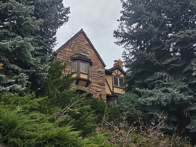 (private lake, pond, creek) Home For Sale in Cottonwood Heights Utah