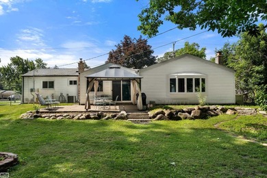 Welcome home to this beautifully maintained 3-bedroom, 2 full - photo 33