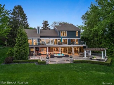 Lower Long Lake Home For Sale in Bloomfield Hills Michigan