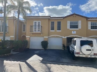 Tropical intracoastal living at this gated, waterfront community - photo 1