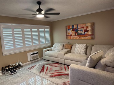 Charming one-bedroom, one-bathroom condominium located in - photo 2