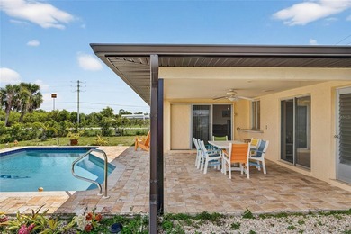 PORT CHARLOTTE!! 2 BEDROOM, 2.5 BATH, 2-CAR GARAGE WATERFRONT - photo 25