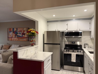 Charming one-bedroom, one-bathroom condominium located in - photo 7