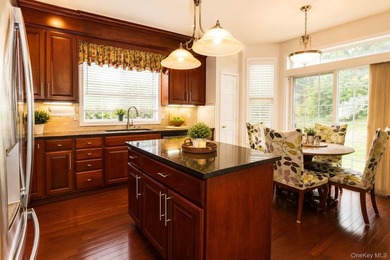 Luxury living in the prestigious gated community of Mansion - photo 28