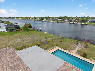PORT CHARLOTTE!! 2 BEDROOM, 2.5 BATH, 2-CAR GARAGE WATERFRONT - photo 31