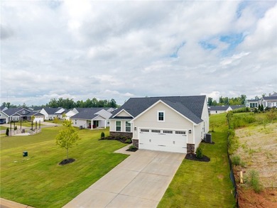 Welcome to your ultimate, turn-key dream home! This impressive - photo 31