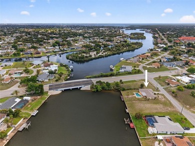 PORT CHARLOTTE!! 2 BEDROOM, 2.5 BATH, 2-CAR GARAGE WATERFRONT - photo 36
