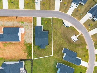 Welcome to your ultimate, turn-key dream home! This impressive - photo 36