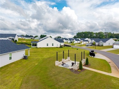 Welcome to your ultimate, turn-key dream home! This impressive - photo 47
