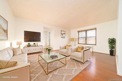 Welcome to 8 West Mill Drive, a beautifully maintained 1-bedroom - photo 5