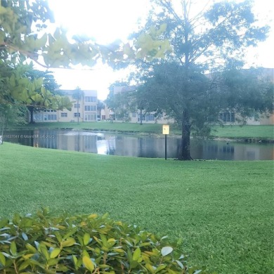 Lake Condo For Sale in Tamarac, Florida