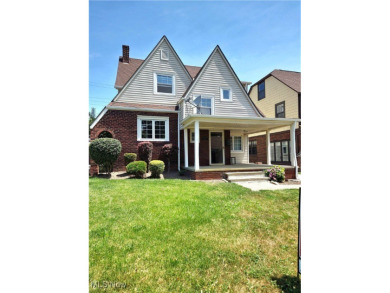 Lake Home Sale Pending in Cleveland, Ohio