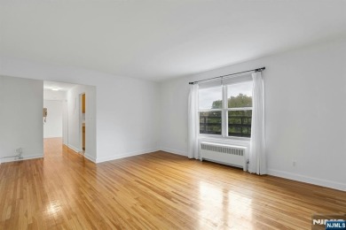 Hudson River Condo For Sale in Fort Lee New Jersey