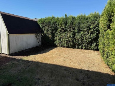 55+ Community. Well maintained, spacious home. Lots of storage