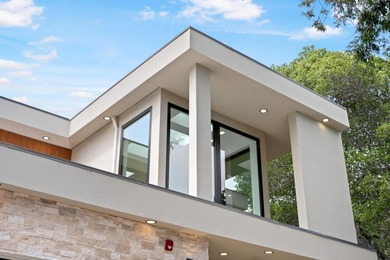 Striking newly constructed modern luxury residence situated on a - photo 48