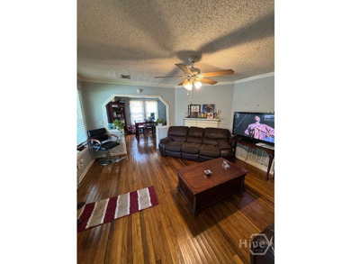 Welcome to 320 Forrest Ave, a 3 bedroom 1 bath home in - photo 4