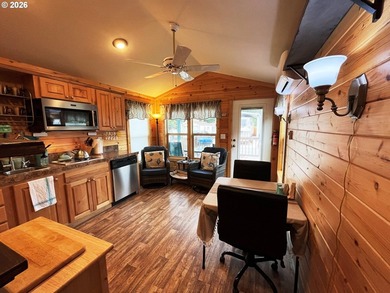 Escape to your own fully furnished retreat just moments from - photo 14
