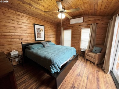 Escape to your own fully furnished retreat just moments from - photo 17