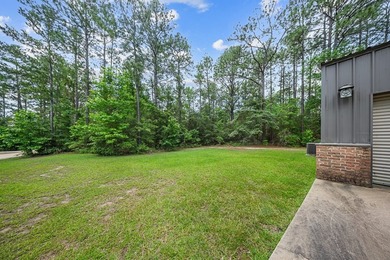Welcome to your own private retreat in Rayburn Country! Nestled - photo 27