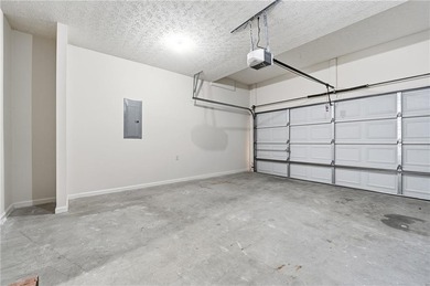Beautifully renovated and move-in ready, this spacious 6-bedroom - photo 37