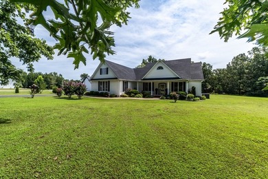 LOCATION, LOCATION, LOCATION! Highly desirable, friendly - photo 5