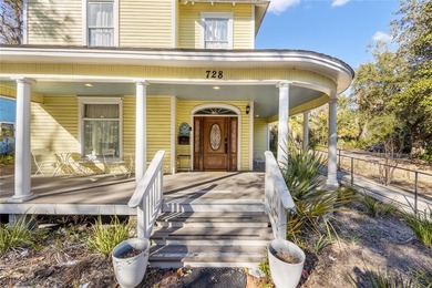 Under contract-accepting backup offers. This elegant, fully - photo 5