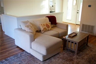 Seller finance available. 3B/2B w/ 2 additional flex rooms - photo 8
