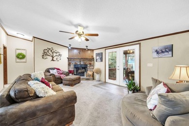 Welcome to 1422 Cat Mar Rd in Niceville -- a spacious and - photo 11