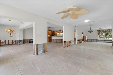 WATERFRONT HOME W/NEW ROOF ON OVERSIZED TIP LOT & EXTREMELY - photo 23