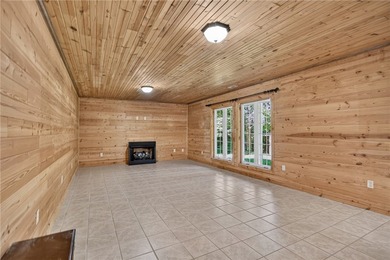 Nestled in the mountains of Walhalla, 135 Crowes Drive offers a - photo 25