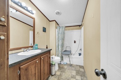 Welcome to 1422 Cat Mar Rd in Niceville -- a spacious and - photo 26