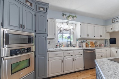 0ne-of-a-Kind Country Estate on Over 5 Acres! Properties like - photo 26