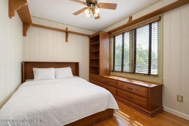 Welcome to 95 McArthur Avenue, a fully detached single-family - photo 28