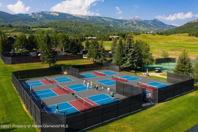 The Residences at Snowmass Club offer more than the comforts of - photo 38