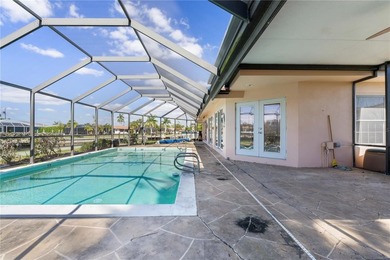 WATERFRONT HOME W/NEW ROOF ON OVERSIZED TIP LOT & EXTREMELY - photo 38
