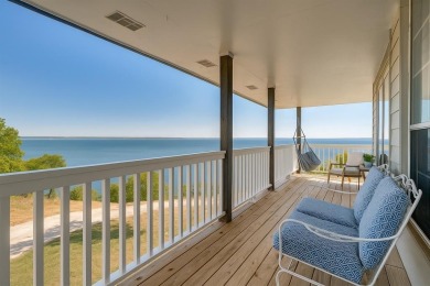 Lake Home For Sale in Pottsboro, Texas