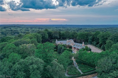 There are homes that impress, and those that redefine what it - photo 49