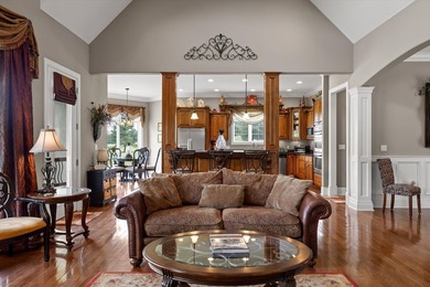 Experience luxury living in this beautiful custom built home - photo 7