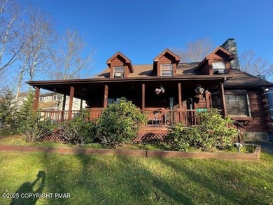 Lake Carobeth Home For Sale in Tobyhanna Pennsylvania