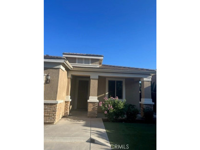 lovely single level home in the Menifee Lakes community, walking - photo 3
