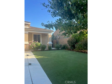 lovely single level home in the Menifee Lakes community, walking - photo 4