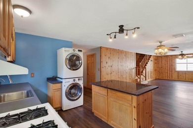 Escape to the peace and privacy of the countryside with this - photo 12