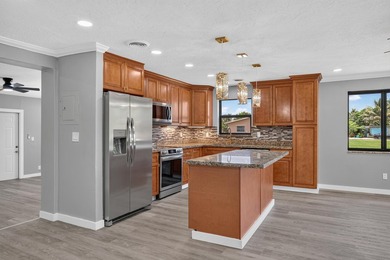 Discover this charming home featuring 3 bedrooms and 2 bathrooms - photo 12