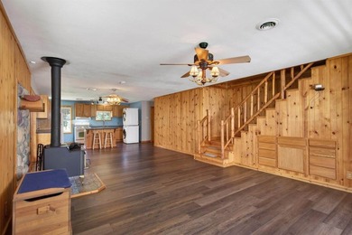 Escape to the peace and privacy of the countryside with this - photo 16