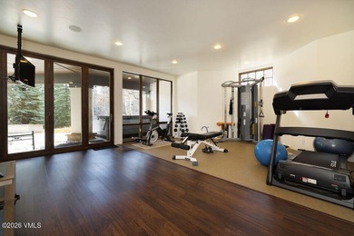 Offered for the first time, Porque No Ranch is a private - photo 20