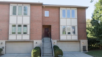 Lake Townhome/Townhouse For Sale in Bellevue, Kentucky